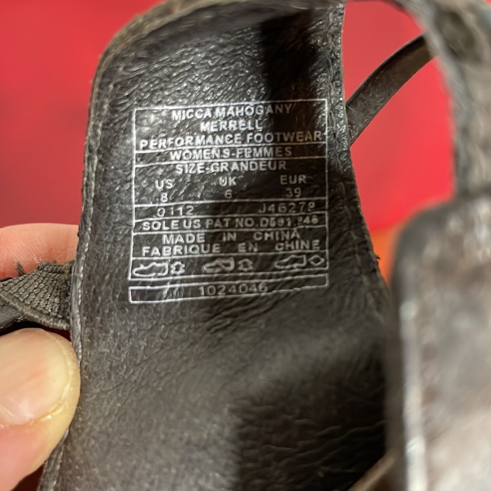 Merrell Sandles - Picture 3 of 3